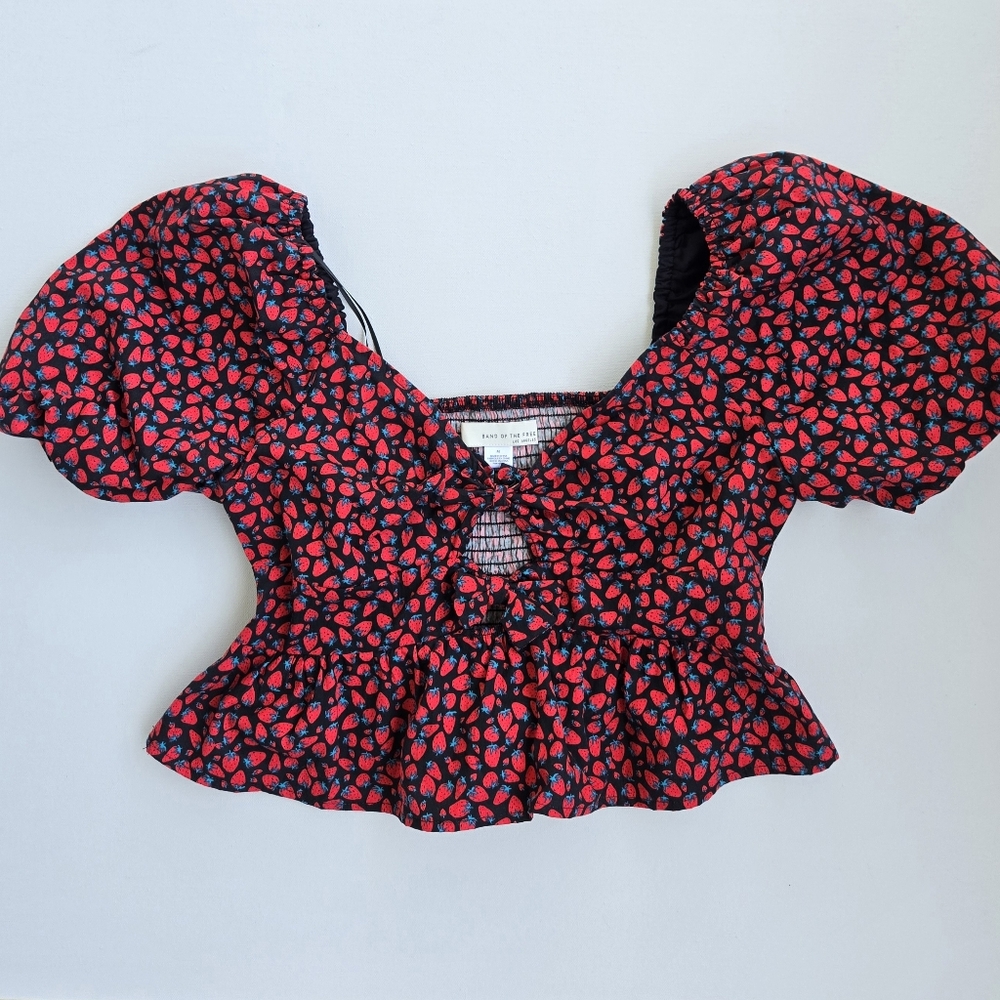 Band of the Free Strawberry Print Puff Sleeve Peplum Top Cottagecore Flirt Sz M